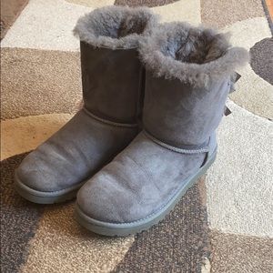 UGG Bailey Bow Gray Boots